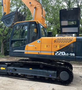 Excavatrice Hyundai 220 d'occasion, 22 tonnes, prix avantageux, à vendre. - Product Image 1