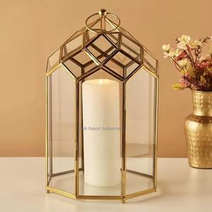 Forme géométrique Laiton Métal Doré Cadre Verre Hurricanes Lanterne à bougie pour mariages et décorations de table pour la maison - Product Image 1