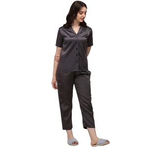 ชุดนอนของผู้หญิงแบบแห้งเร็วระบายอากาศได้ดีชุดเซตของผู้หญิงออกแบบโลโก้ได้เอง - Product Image 3