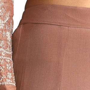 Traje Kurta Sharara de seda melocotón al por mayor con trabajo de lentejuelas Cutdana para fiesta de boda, recepción festiva y pedidos personalizados - Product Image 5