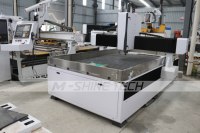Machine de fraisage CNC robuste pour le travail du bois 1325, machine de fraisage d'aluminium avec rail HIWIN et réglage automatique des outils