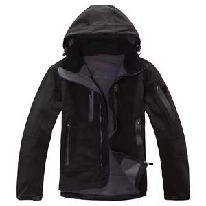 Veste softshell imperméable pour hommes, vêtements tactiques d'extérieur, veste d'hiver coupe-vent de camping et de pêche personnalisée - Product Image 3