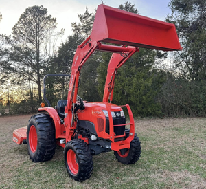 รถแทรกเตอร์ขนาดเล็ก L4701 HST Kubota 47 แรงม้า ขับเคลื่อน 4 ล้อ ระบบไฮโดรสแตติก สำหรับงานเกษตร งานจัดสวน และงานตัก - Product Image 2