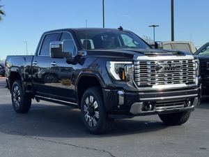 รถกระบะ GMC Sierra 2500HD Denali Crew Cab ปี 2026 ขับเคลื่อน 4 ล้อ ไฟหน้า LED ยาง R20 พวงมาลัยซ้าย - Product Image 3