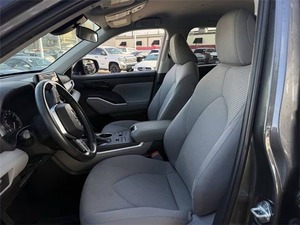 Toyota Highlander L 2023 Usada en Buen Estado, SUV 4x4 con Tracción en las Cuatro Ruedas - Product Image 4