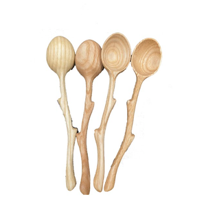 Cuchara de madera de alta calidad hecha de madera sostenible ideal para utensilios de cocina y juegos de regalo - Product Image 1