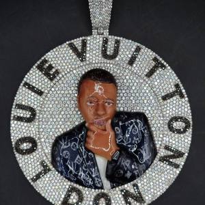 Medallón con Retrato Personalizado con Incrustaciones de Moissanita, Colgante YOURE MY ONLY ONE, Chapado en Oro Estilo Hip Hop, Plata de Ley - Product Image 1