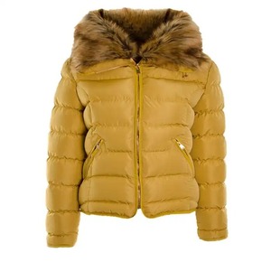 2023 vente en gros personnalisé doudoune femmes prêt bouffée hiver veste courte longueur couleur unie femmes veste - Product Image 1