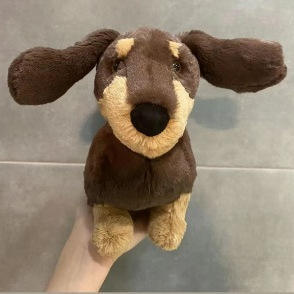 Muñeco de Peluche Jellycats Estilo Inglés con Capa Navideña, Perro Salchicha, Regalo - Product Image 4