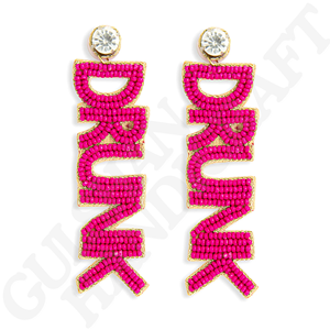 Boucles d'oreilles pendantes de haute qualité fabriquées à la main avec perles audacieuses Fun Playful 'DRUNK' Fashion Jewelry pour les fêtes et les soirées - Product Image 1