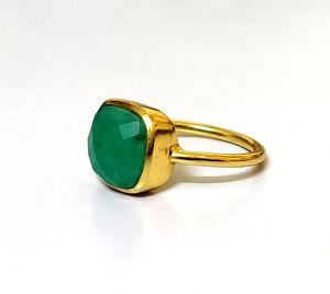 Bague en pierre chrysophrase plaquée or de haute qualité dernière conception bague en pierres précieuses faite à la main Style classique avec anneau en laiton en métal de base - Product Image 3