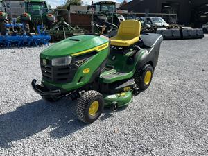 Tondeuse autoportée John Deere X167 de qualité supérieure, abordable, modèle 2022, très appréciée, prête à l'emploi - Product Image 4