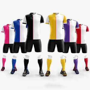 Vente en gros d'ensemble de vêtements de football pour hommes personnalisés 100% kits de maillots de football en polyester avec logo uniformes Camisetas de sublimation bon marché - Product Image 6