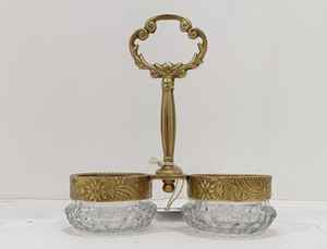 Ensembles de condiments vintage en laiton et en verre en finition argent antique avec taille et forme personnalisées également - Product Image 2