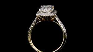 Anillo Halo con Diamante Cultivado en Laboratorio de Corte Radiante en Oro de 14K/18K |   Anillo de Compromiso Personalizado - Product Image 4