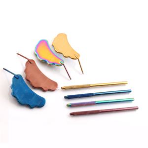 Espejo de maquillaje de aumento grande de acero inoxidable con mango largo Punta puntiaguda Herramientas de control de pestañas para pestañas de volumen - Product Image 3