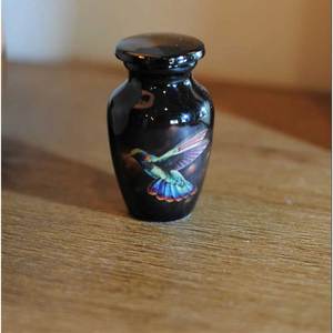 Urna de cremación de latón hecha a mano de primera calidad para cenizas, recuerdo funerario conmemorativo de mascotas humanas, diseño personalizado - Product Image 5