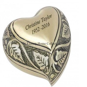 Treillis Crémation Souvenir En Forme De Coeur Urne En Métal Moderne Art Créatif À La Main De Table Mémorial Souvenir Cendres Urnes Et Bocaux - Product Image 6