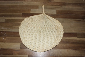 Abanico de Mano de Bambú Artex Dong Thap - Regalo Empresarial Ecológico, Pintado a Mano, Decoración para el Hogar y Bodas - Product Image 4
