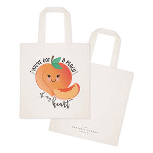 Sac fourre-tout en toile de coton « You've Got a Peach of My Heart » avec fermeture ouverte - Product Image 2