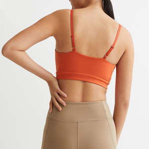 Ensemble de sport 2 pièces pour femme, collection été 2026 : Soutien-gorge de sport respirant à séchage rapide et short de yoga pour l'entraînement - Product Image 4