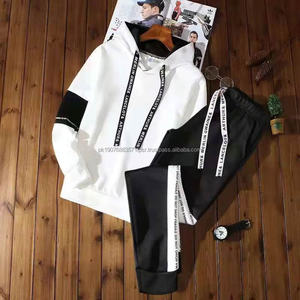 Conjunto de Sudadera con Capucha y Pantalones Deportivos Lisos para Hombre al por Mayor - Chándal Barato para Adulto - Product Image 1