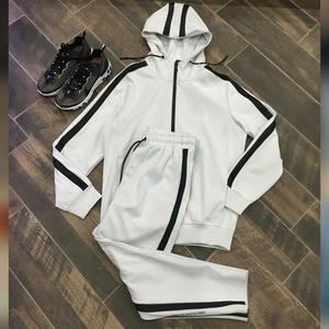 Haute qualité lourd 100% coton hommes bande latérale flare survêtement ensemble court graphique personnalisé sérigraphie survêtements - Product Image 1