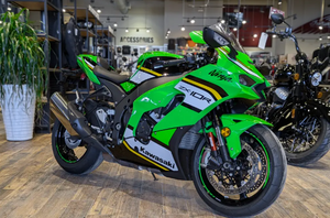 Moto de course haute performance LUXURY STOCK 2025 ZX-10R Vert Noir avec accessoires, alimentation sans fil/à batterie, origine US, acompte - Product Image 4