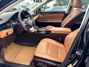 Lexus ES 350 Sedán 2019 Usado en Buen Estado - Product Image 4