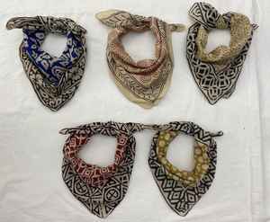 Ensemble de foulards bandana en paisley imprimés à la main, coton biologique, accessoire de mode artisanal éthique - Product Image 4