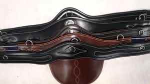 Circunferencia de caballo ajustable de primera calidad Diseño acolchado suave Hardware fuerte Perfecto para equitación diaria y entrenamiento estable - Product Image 2