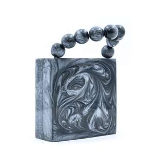 Embrayages de luxe en résine grise fabriqués à la main avec des taches blanches et de la pierre de qualité supérieure à un prix raisonnable - Product Image 2