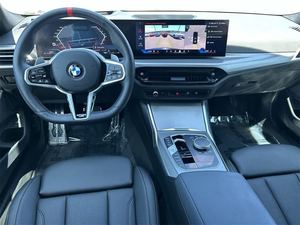 รถบีเอ็มดับเบิลยู ซีรีส์ 3 รุ่น M340i xDrive ปี 2025 สีดำสุดหรู รถมือสอง พร้อมหลังคาซันรูฟ สตาร์ทเครื่องยนต์จากระยะไกล เบาะหนัง เกียร์อัตโนมัติ ล้อแม็ก - Product Image 6