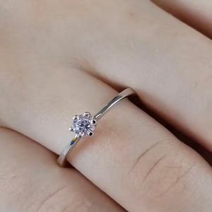 Bague en diamant de laboratoire rond IGI Bague en diamant créée en or blanc 14 carats pour mariage et bague de fiançailles ou bande - Product Image 1