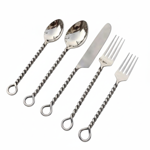 Juego de Cubiertos de Acero Inoxidable de Lujo con Mango de Resina para Fiestas, Precio de Fábrica, Mejor Precio - Product Image 6