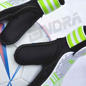 Guantes de fútbol profesionales con agarre antideslizante de silicona y protección de manos cómodos para entrenamiento de fútbol partido guardar juego de Control - Product Image 2