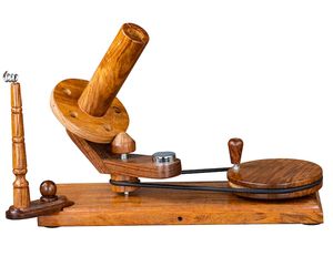 Bobinadora de hilo de palisandro, madera grande para tejer ganchillo, bobinadora de bolas naturales de alta resistencia hecha a mano - Product Image 6