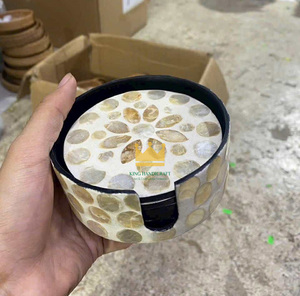 ที่รองแก้วทรงกลมแบบฝังเปลือกหอยมุกสำหรับบนโต๊ะอาหารงานตามสั่งในเวียดนาม - Product Image 1