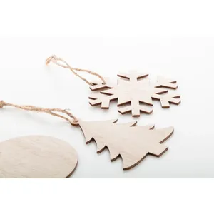 Boule de Noël en bois personnalisée Rosvik en forme d'étoile et décorations d'arbre, gadgets personnalisables - Product Image 6