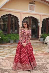 Recién llegado hermoso vestido Pure Dyable Viscose Jacquard Lehenga Choli con hilo rico-Lentejuelas Trabajo Proveedor indio a la venta - Product Image 6