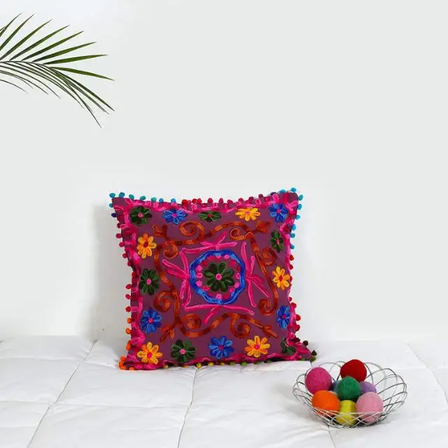 Handbestickte Baumwollkissenbezüge handgefertigtes indisches quadratisches Suzani-Kissenetui 16 × 16 Zoll hochwertiges Material