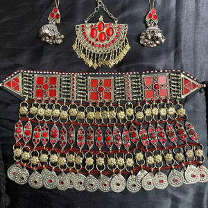 Conjunto de collar de acero inoxidable transpirable ligero Cuello completo artificial de alto rendimiento bordado para fiestas Bodas - Product Image 1