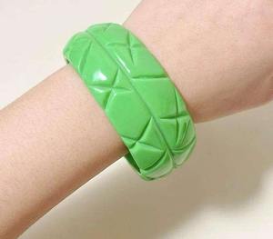 สร้อยข้อมือเรซิ่นช่างฝีมือหรูหราสำหรับผู้หญิงเครื่องประดับแฟชั่นดีไซน์เนอร์ทำด้วยมือกำไลข้อมือเรซิ่นและกำไลข้อมือเรซิน - Product Image 1