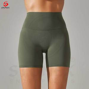 Pantalones cortos de yoga Tallas grandes Logotipo personalizado Poliéster Secado rápido 2 en 1 Ropa deportiva Correr Fitness Entrenamiento Mujeres Pantalones cortos de yoga - Product Image 6