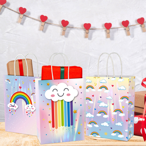 Sacs cadeaux classiques en forme de nuage arc-en-ciel avec poignées en corde de coton, en papier d'art laminé brillant, sacs à cordon pour fêtes et cadeaux d'anniversaire pour enfants - Product Image 4
