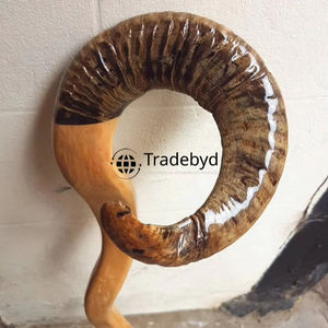 Poignée de canne en corne de designer pour la production de bâtons de marche haut de gamme - Product Image 1