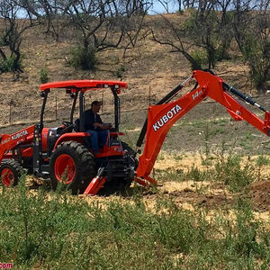 Vente en gros de chargeuses compactes M62 40HP à boîte de vitesses automatique 4x4, moteur Euro5/EPA, couple de charge élevé, longue durée de vie des roulements - Product Image 1