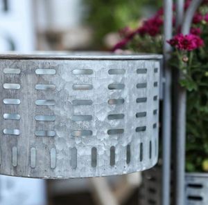Macetas de flores de Metal 3 en uno más vendidas con personalización de logotipo para uso en jardín doméstico a bajo precio - Product Image 3