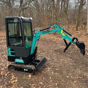 LIVRAISON GRATUITE Mini-excavatrice AGT QH13R neuve, homologuée EPA CE, mini-excavatrice de 1 tonne, 13 ch, essence, moteur fermé, ROPS - Product Image 1