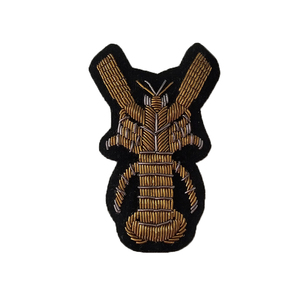 Conception professionnelle vente en gros badges brodés à la main pour uniforme décontracté entièrement personnalisé No quantité minimale de commande - Product Image 3